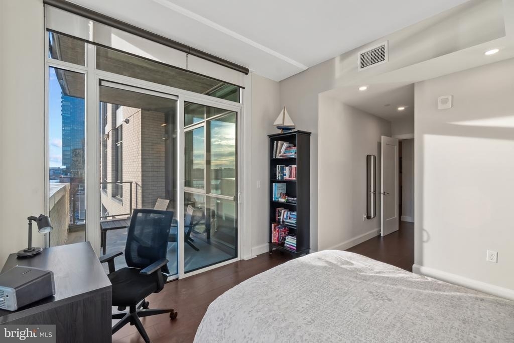 1330 Lancaster Street - Photo 12