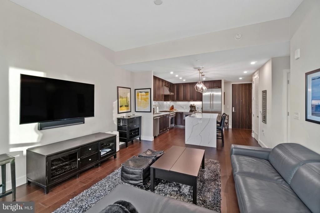 1330 Lancaster Street - Photo 6