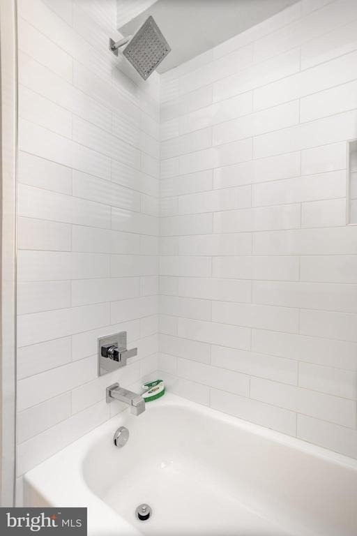 1659 Holbrook Street Ne - Photo 11