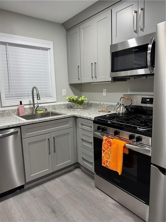 2637 Lester Street - Photo 1