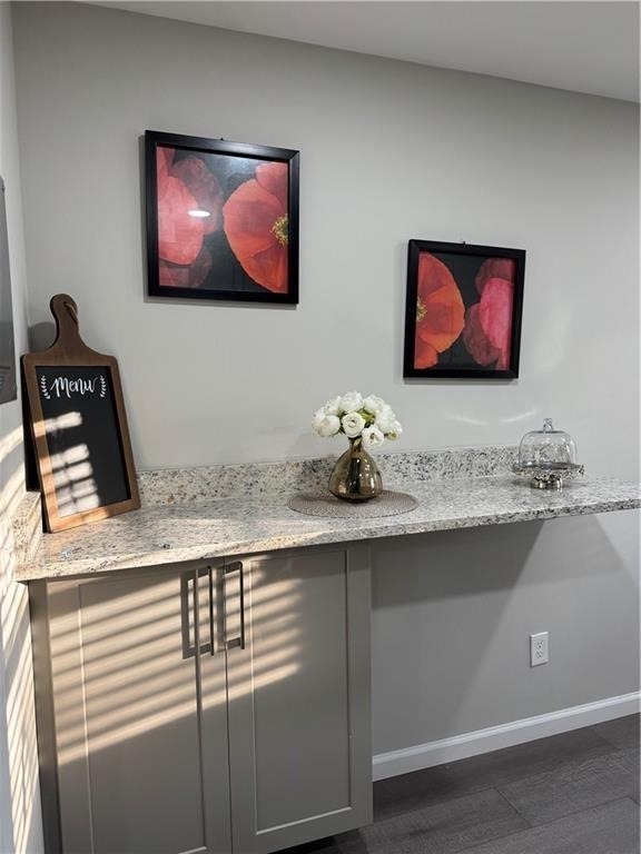2637 Lester Street - Photo 4
