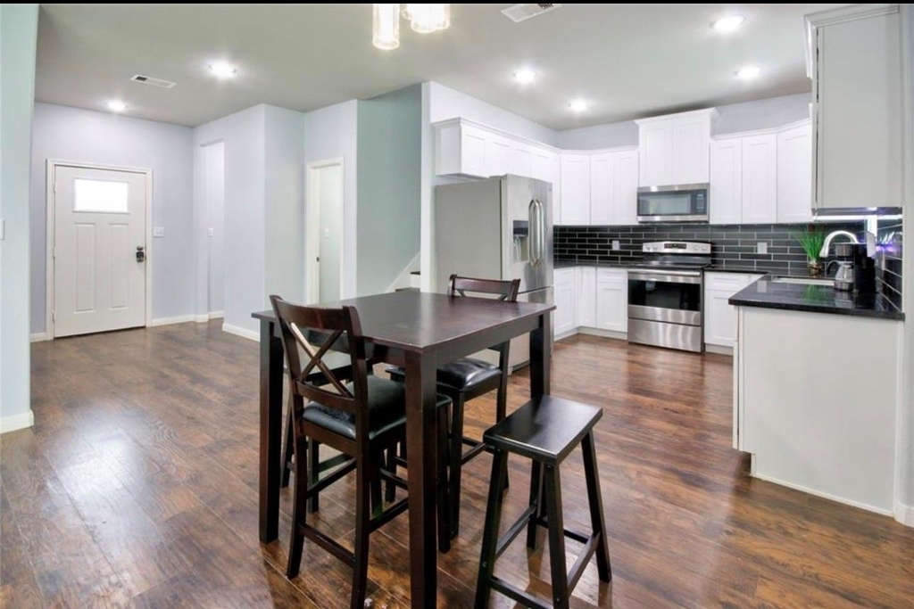 3510 Oleander Avenue - Photo 4