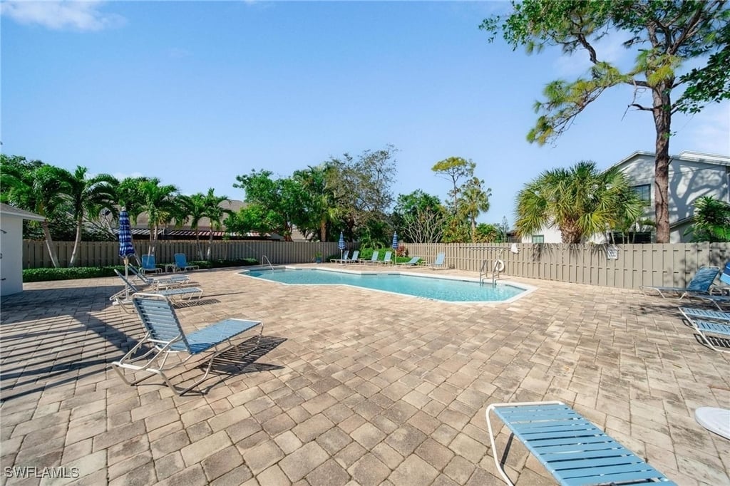 820 Meadowland Drive - Photo 3