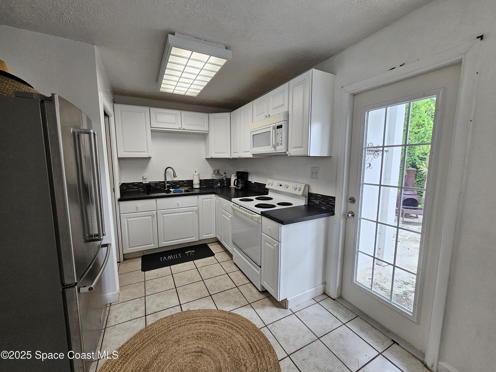 240 Canaveral Beach Boulevard - Photo 4