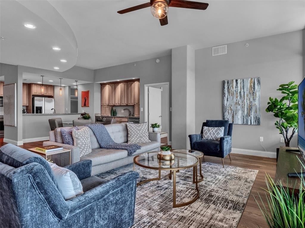 525 E Jackson Street - Photo 32