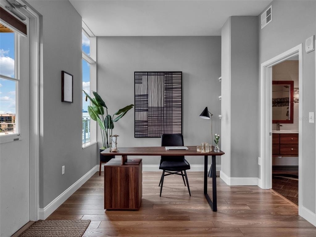 525 E Jackson Street - Photo 31