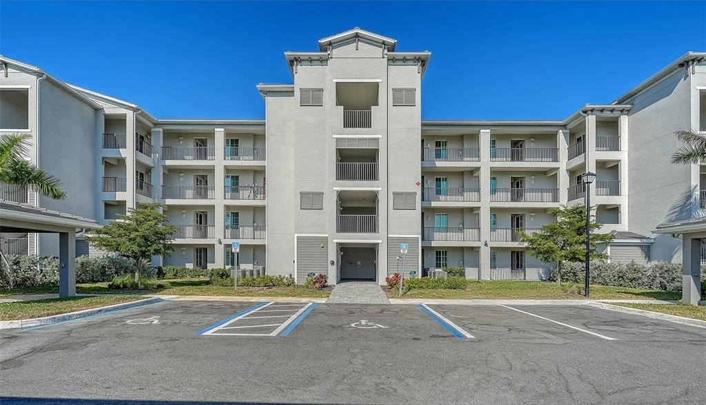 12180 Wellen Golf Street - Photo 1