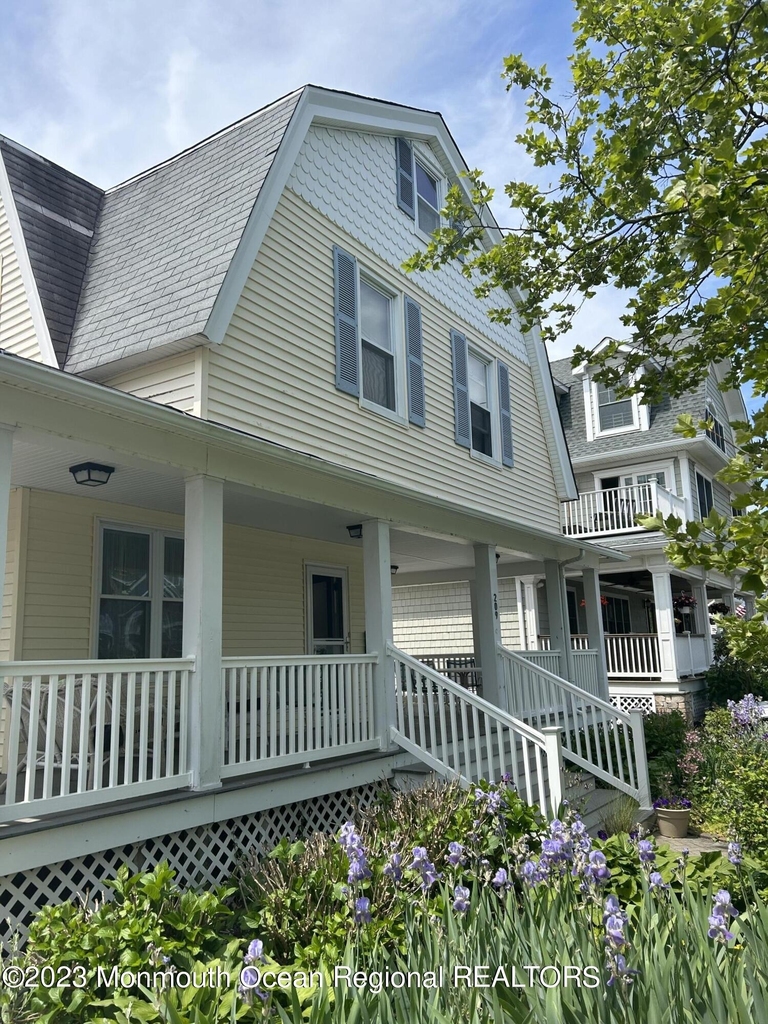 209 4th Avenue - Photo 32