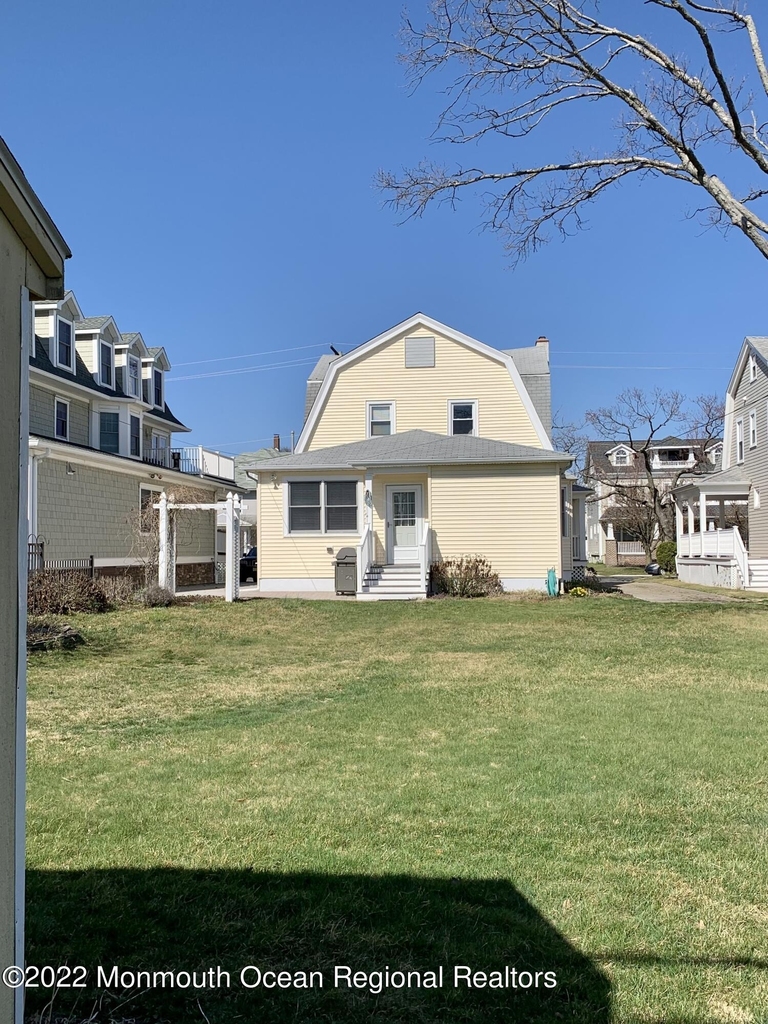 209 4th Avenue - Photo 21