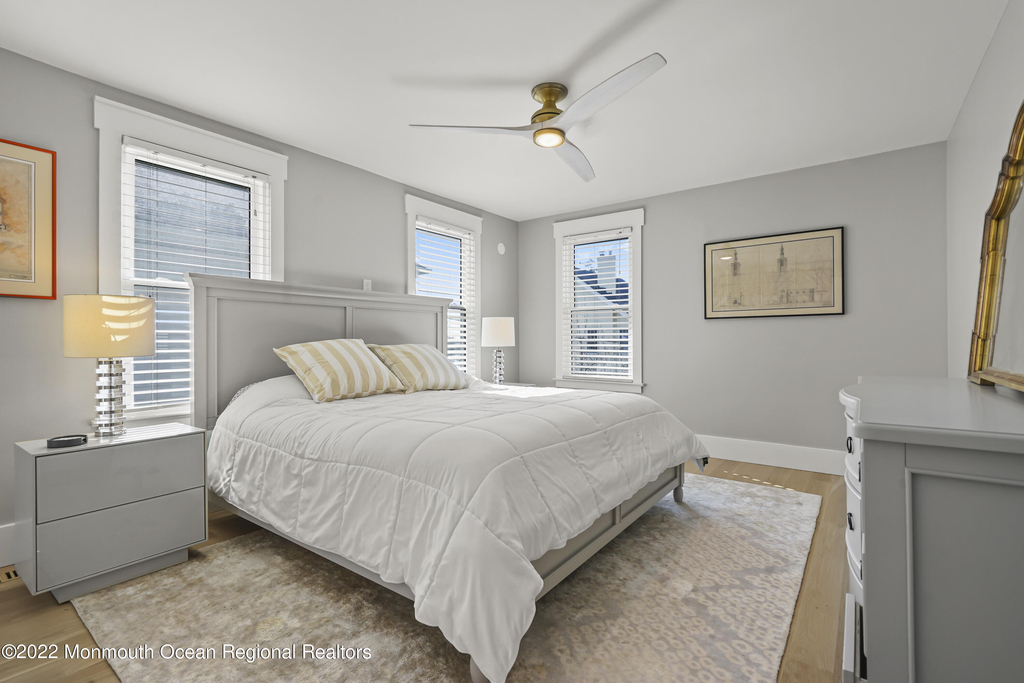 502 Sixth Avenue - Photo 18