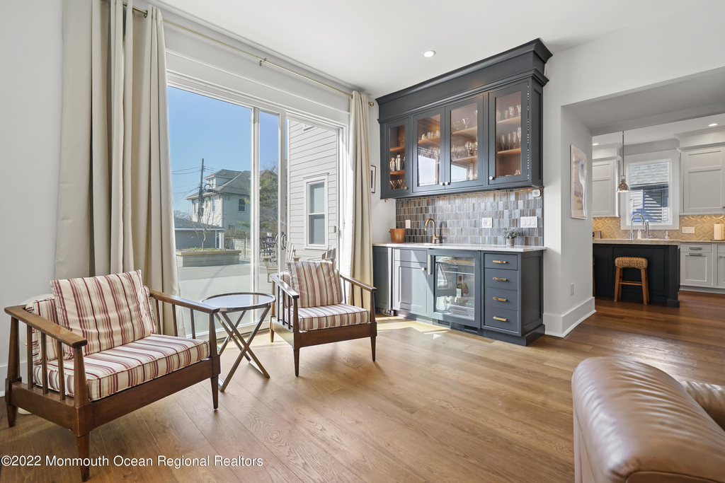502 Sixth Avenue - Photo 6