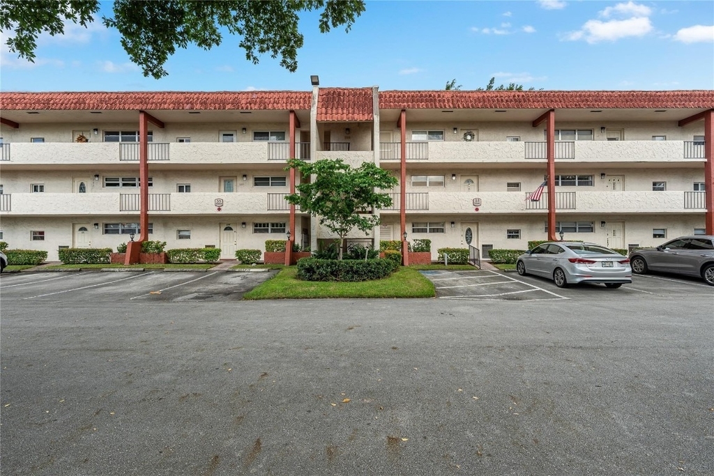 8940 S Hollybrook Boulevard - Photo 23