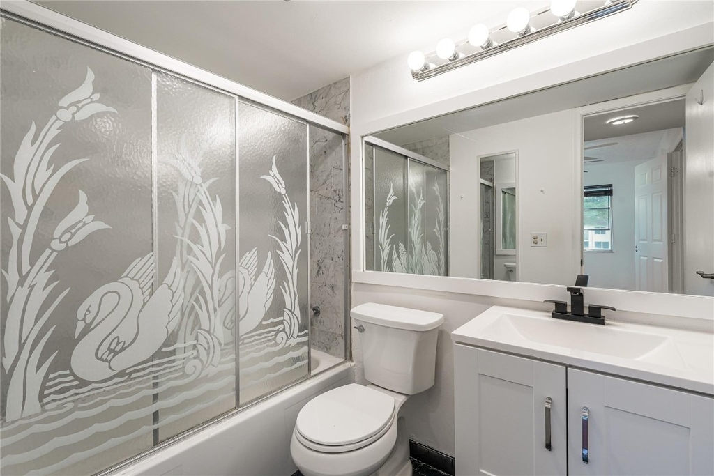 8940 S Hollybrook Boulevard - Photo 7
