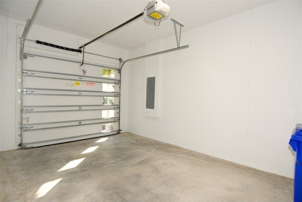 1435 Sw 23rd Street - Photo 29