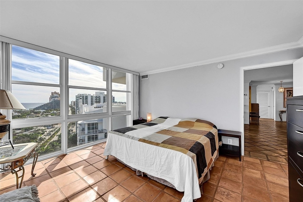 2841 N Ocean Boulevard - Photo 15