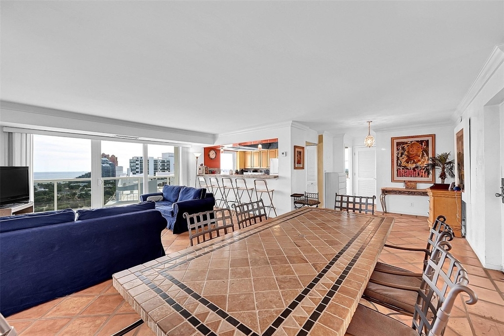 2841 N Ocean Boulevard - Photo 2