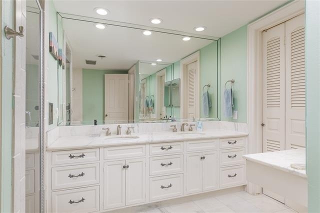 6126 Averill Way - Photo 17