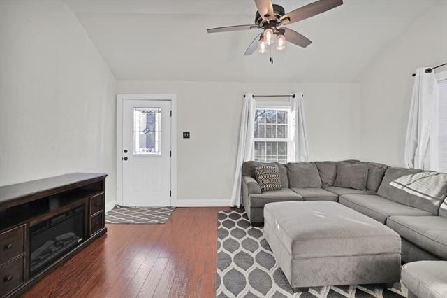 209 N Texas Street - Photo 8