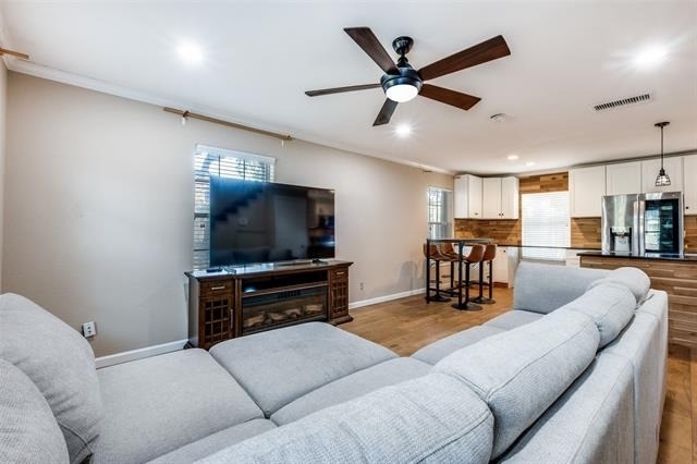 4703 Bradford Drive - Photo 4