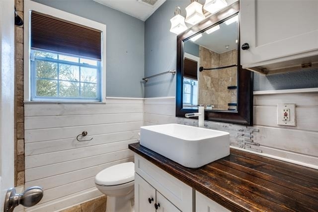4703 Bradford Drive - Photo 11