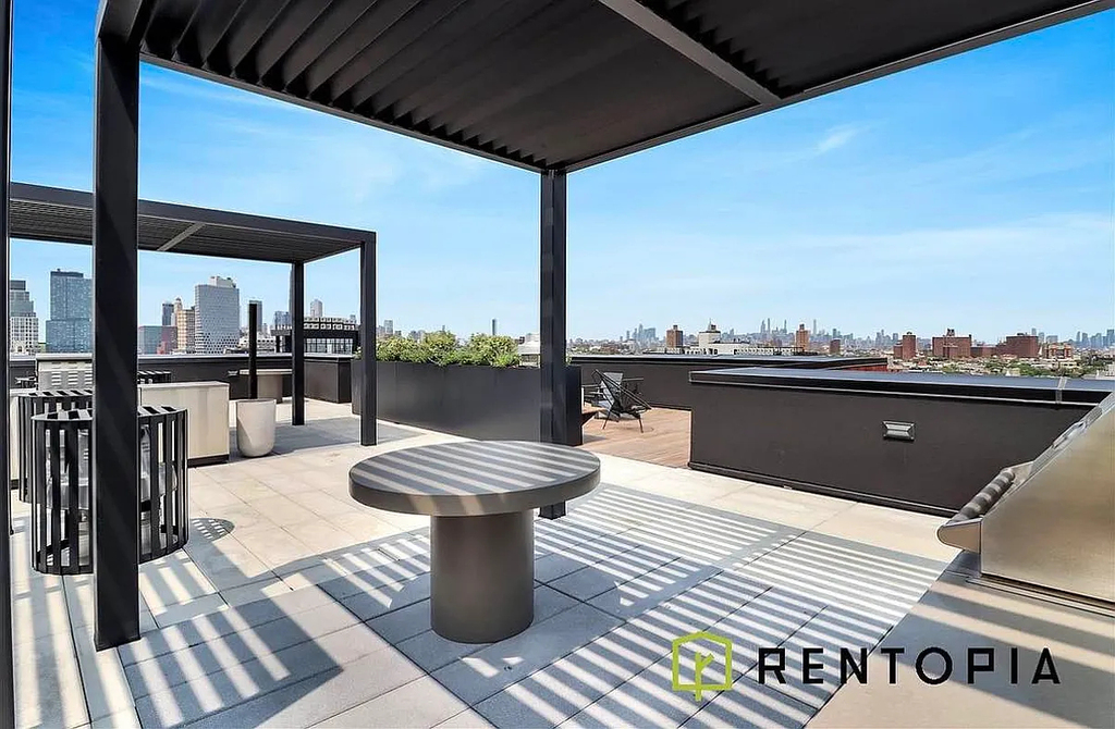1010 Pacific Street - Photo 9