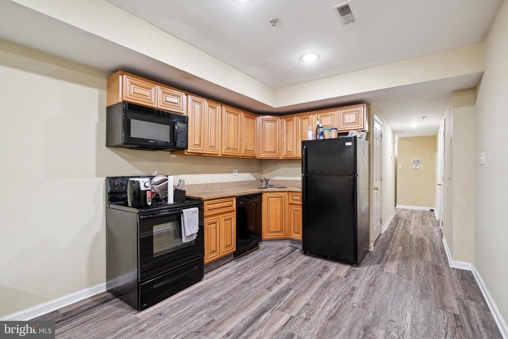 1611 N 17th Street - Photo 3