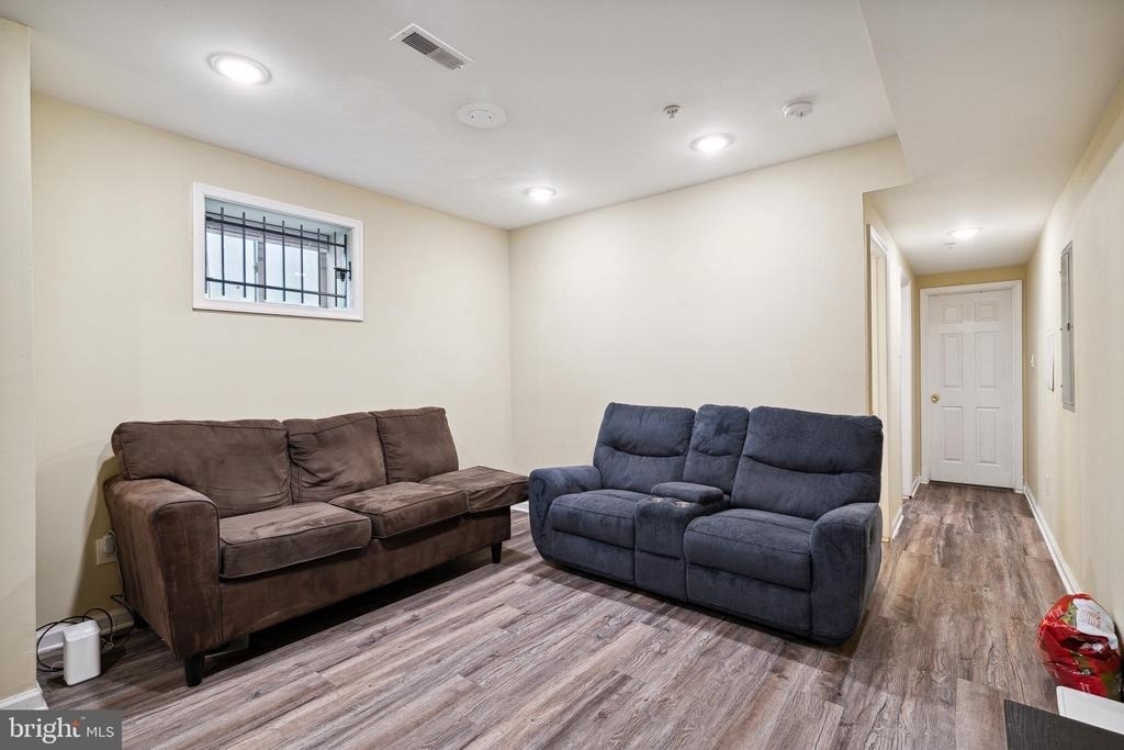 1611 N 17th Street - Photo 4