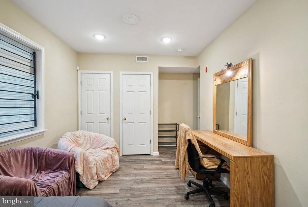 1611 N 17th Street - Photo 17