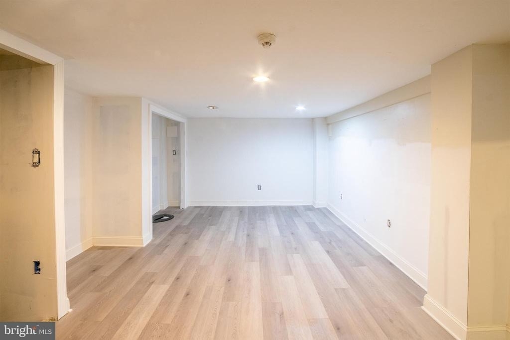 2504 S Broad Street - Photo 10
