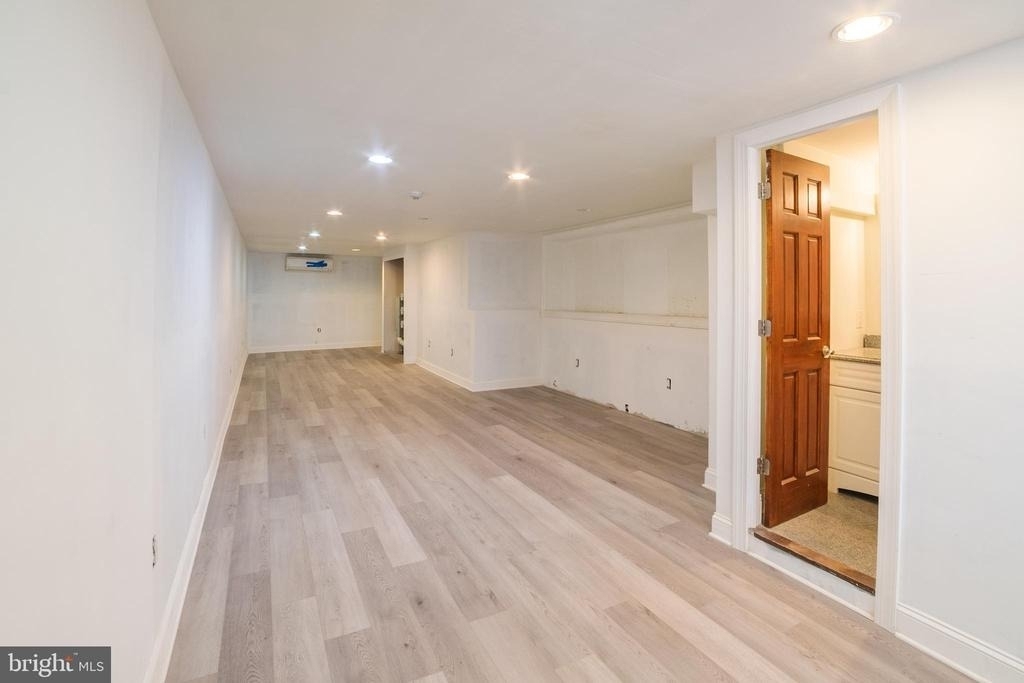 2504 S Broad Street - Photo 6