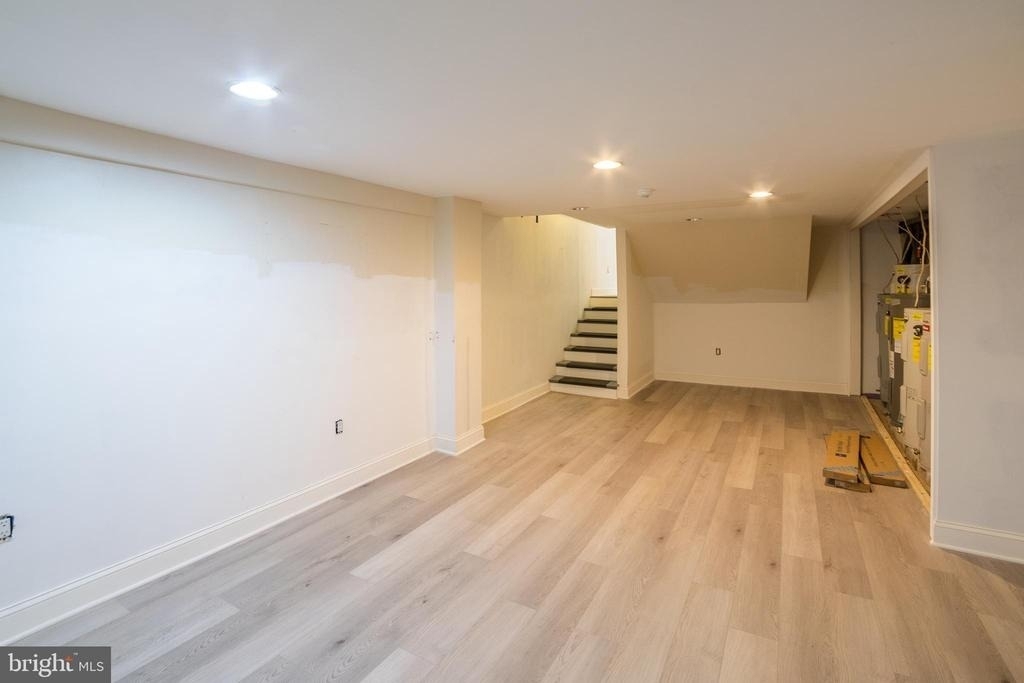 2504 S Broad Street - Photo 9