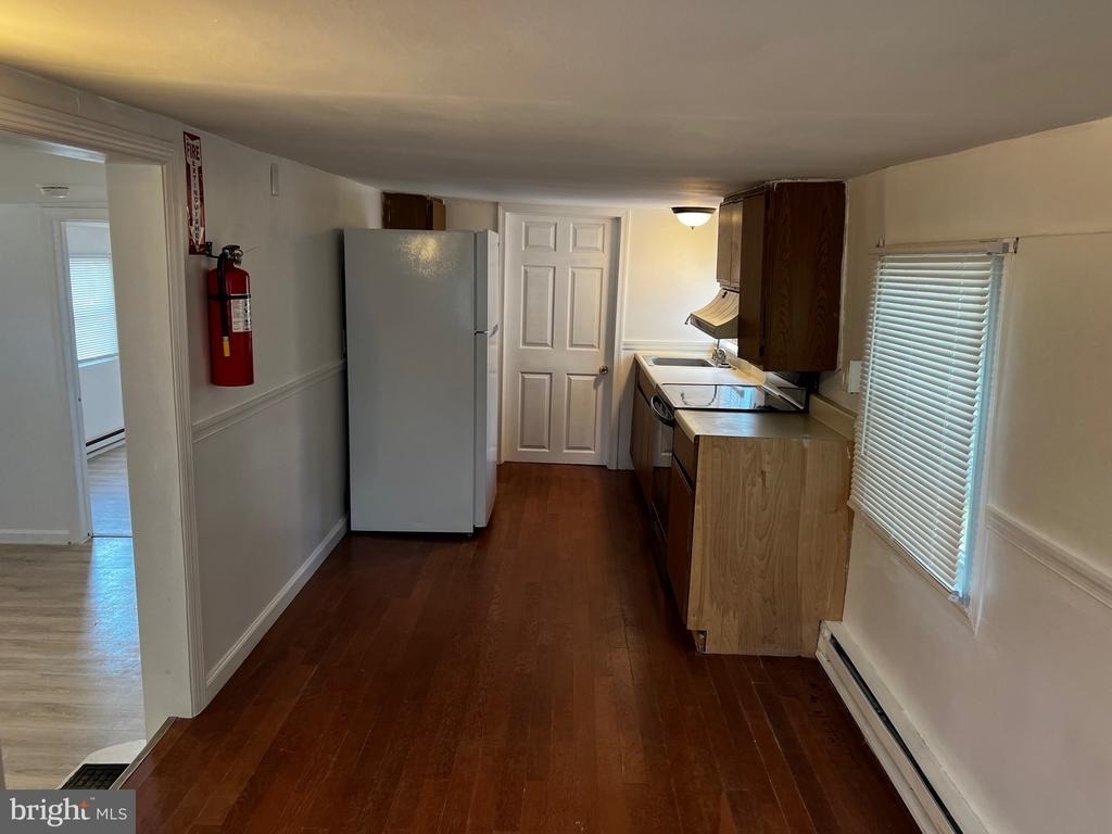 484 Harrison Avenue - Photo 10