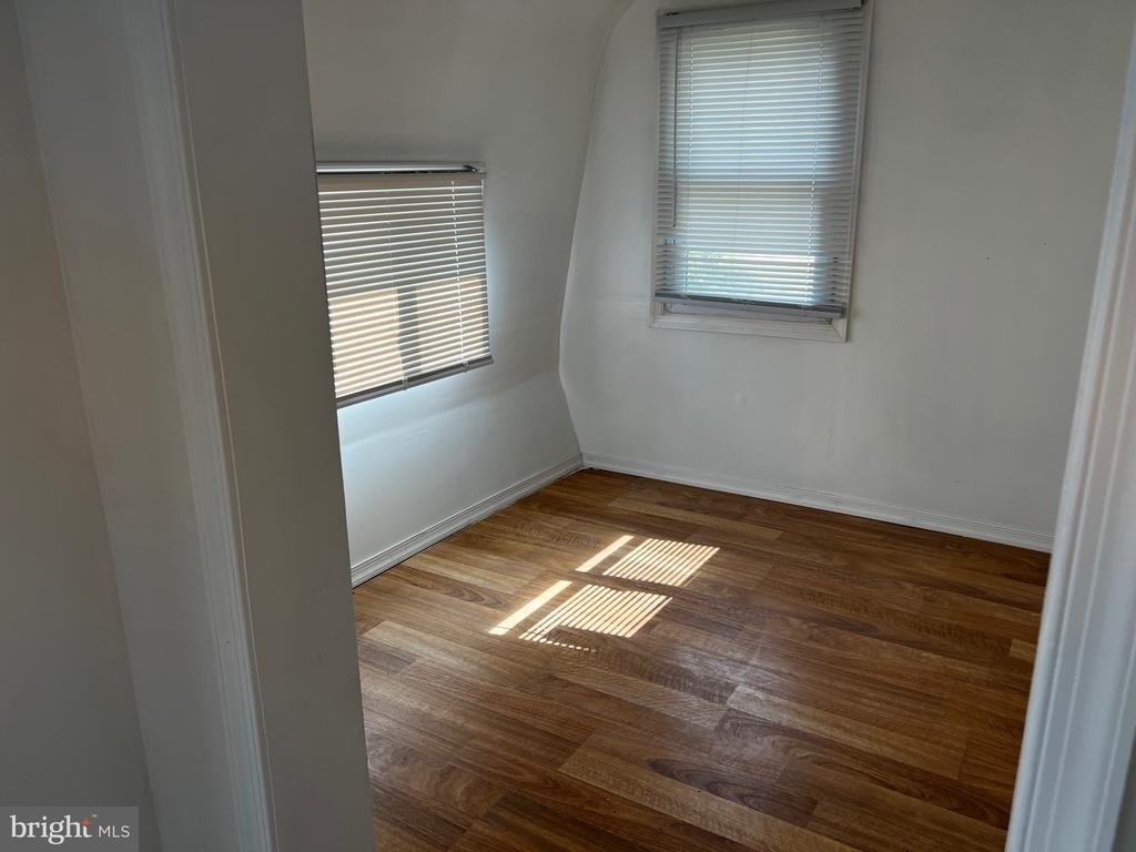 484 Harrison Avenue - Photo 5