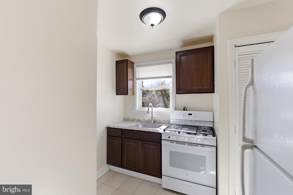101 Wayne Place Se - Photo 3