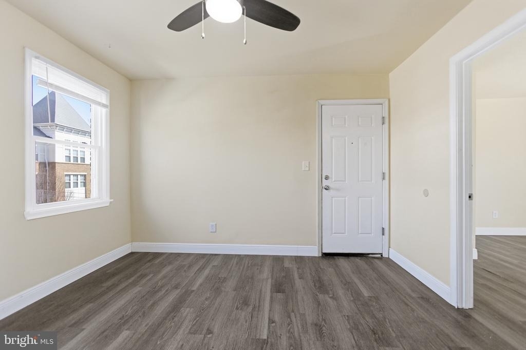 101 Wayne Place Se - Photo 8