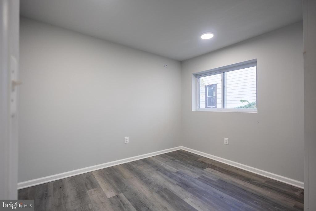 1302 Morris Road Se - Photo 5