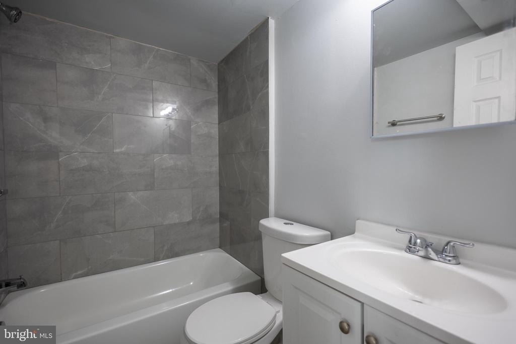 1300 Morris Road Se - Photo 12