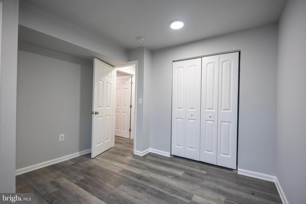 1300 Morris Road Se - Photo 6