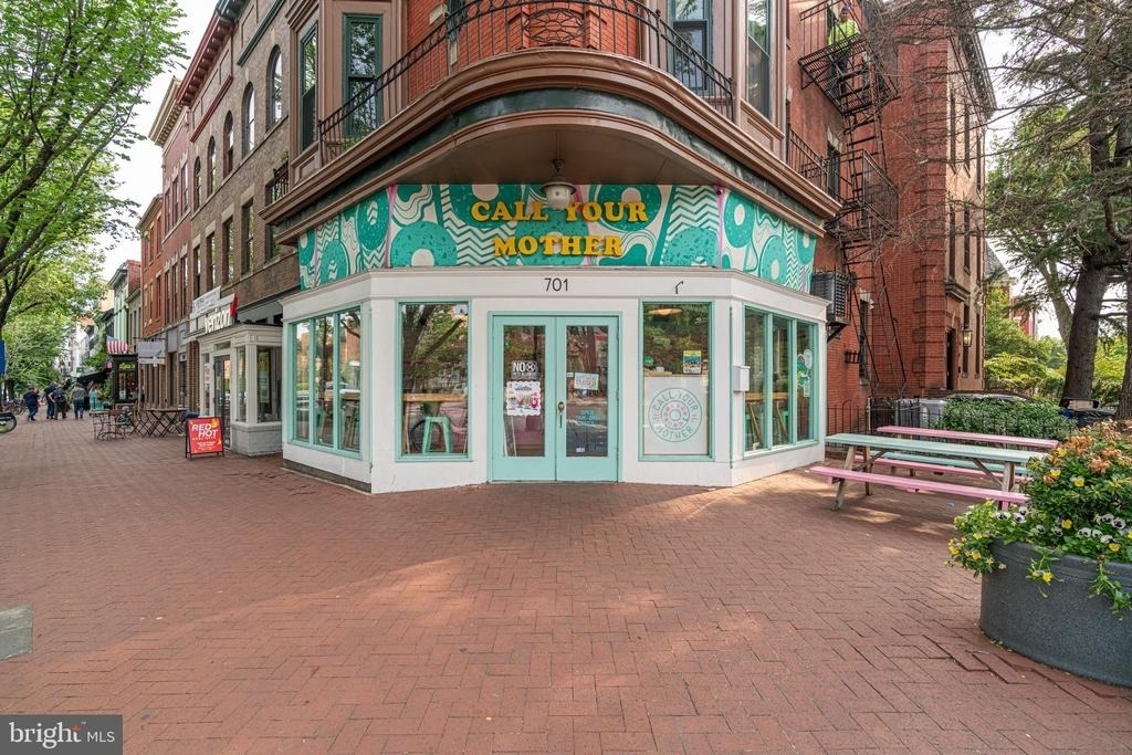 711 G Street Se - Photo 45