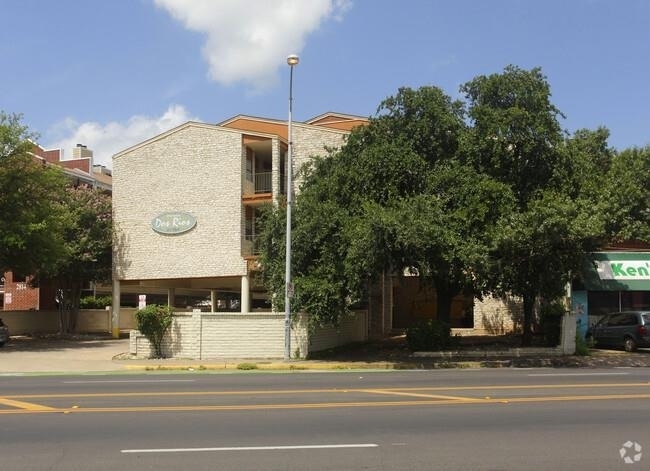 2818 Nueces St - Photo 7
