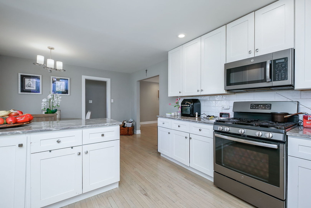 3309 York Road - Photo 3