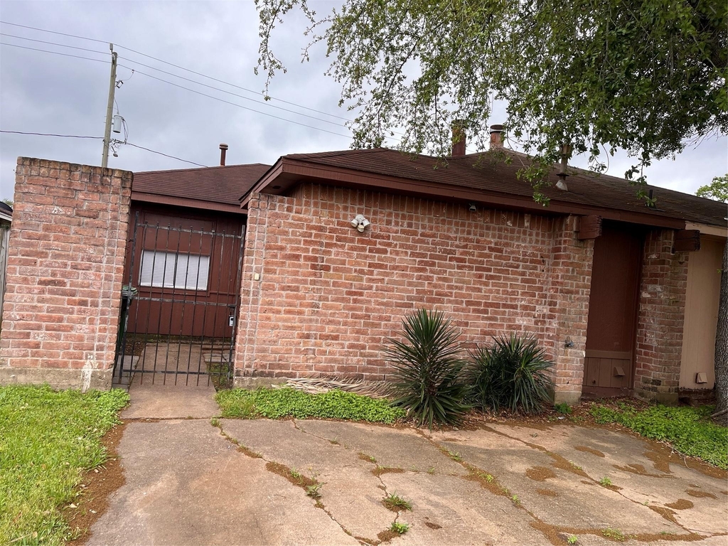 5415 Ridgemont Place - Photo 1