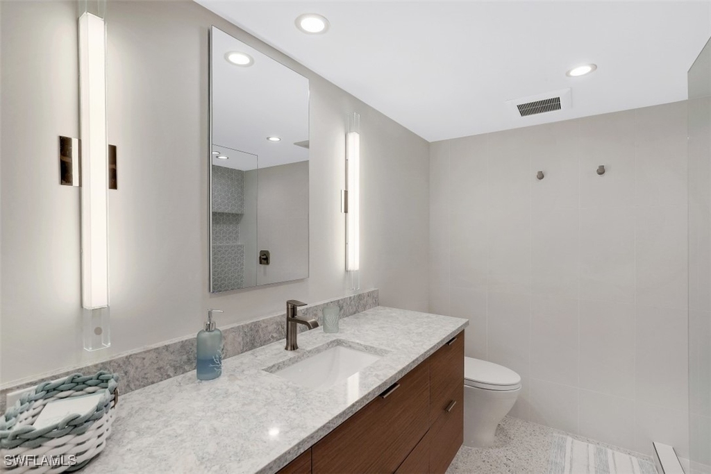 3951 Gulf Shore Boulevard N - Photo 16
