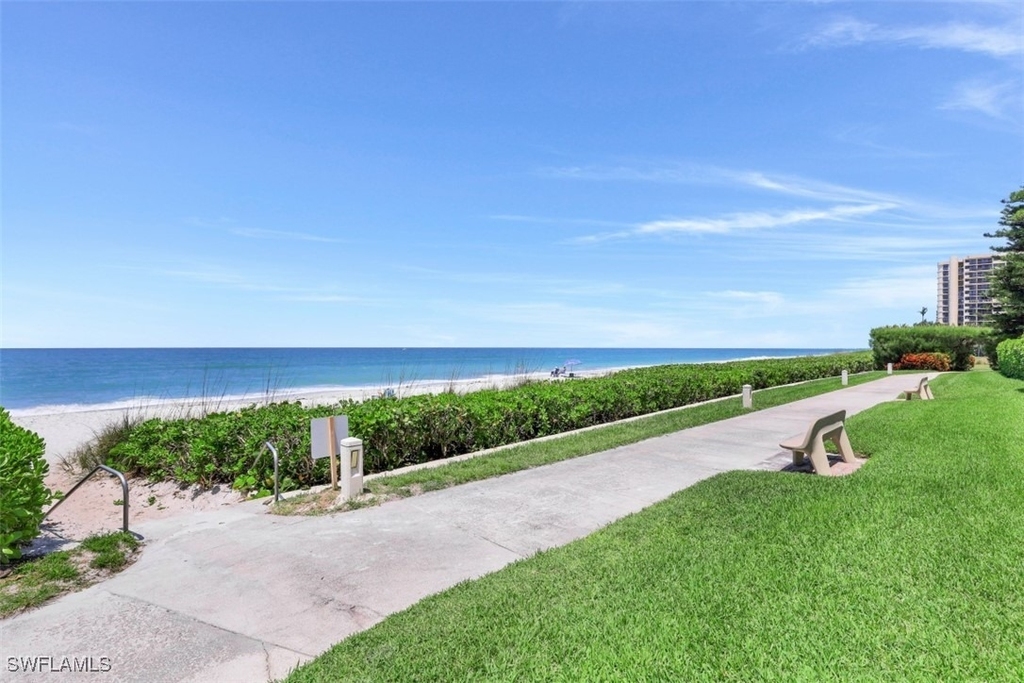 3951 Gulf Shore Boulevard N - Photo 26