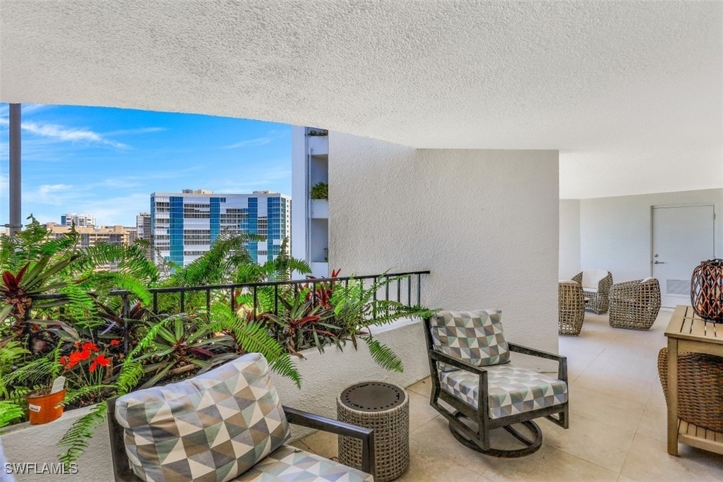 3951 Gulf Shore Boulevard N - Photo 18