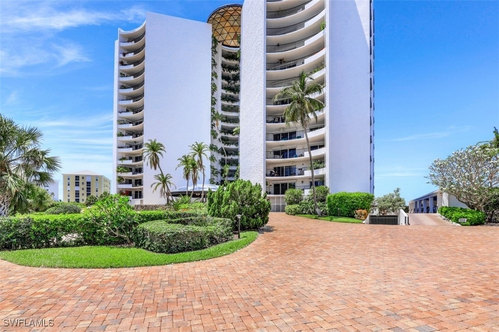 3951 Gulf Shore Boulevard N - Photo 30