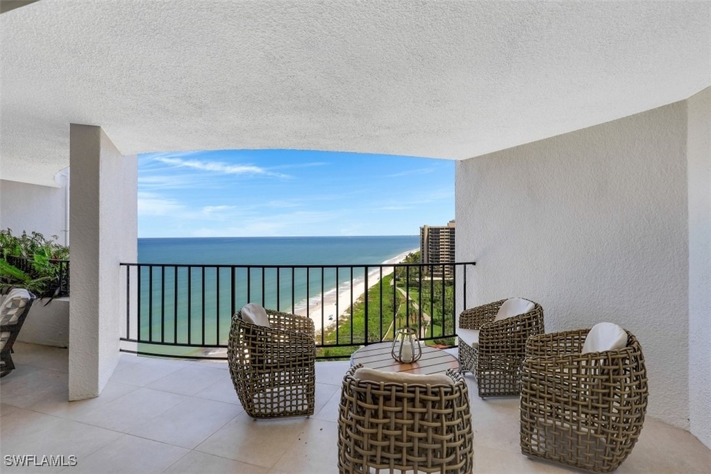 3951 Gulf Shore Boulevard N - Photo 1