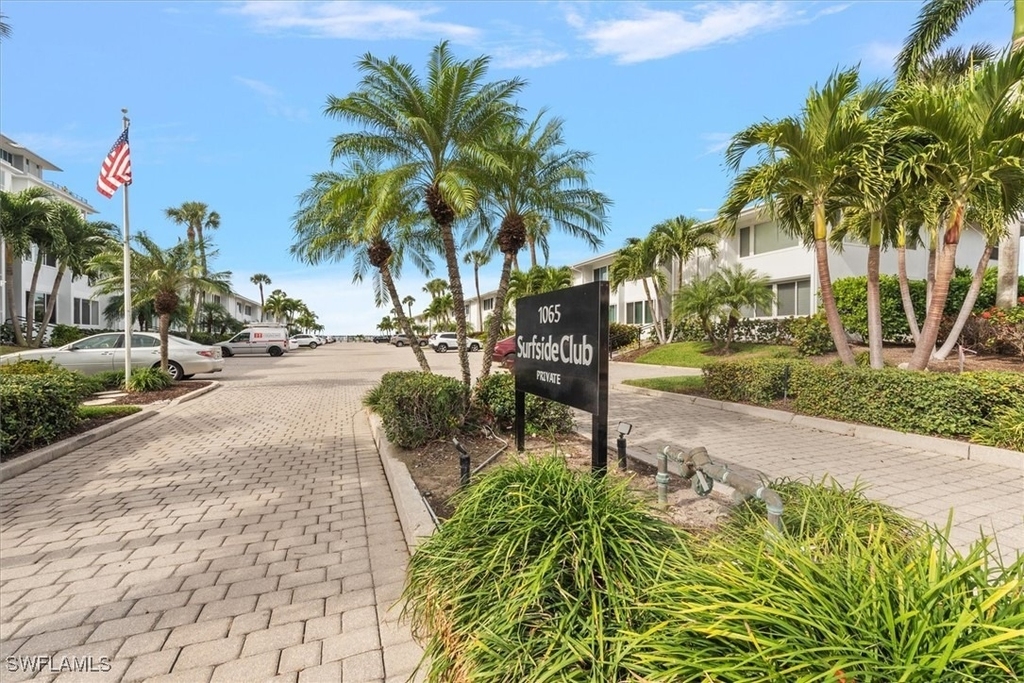 1065 Gulf Shore Boulevard N - Photo 0