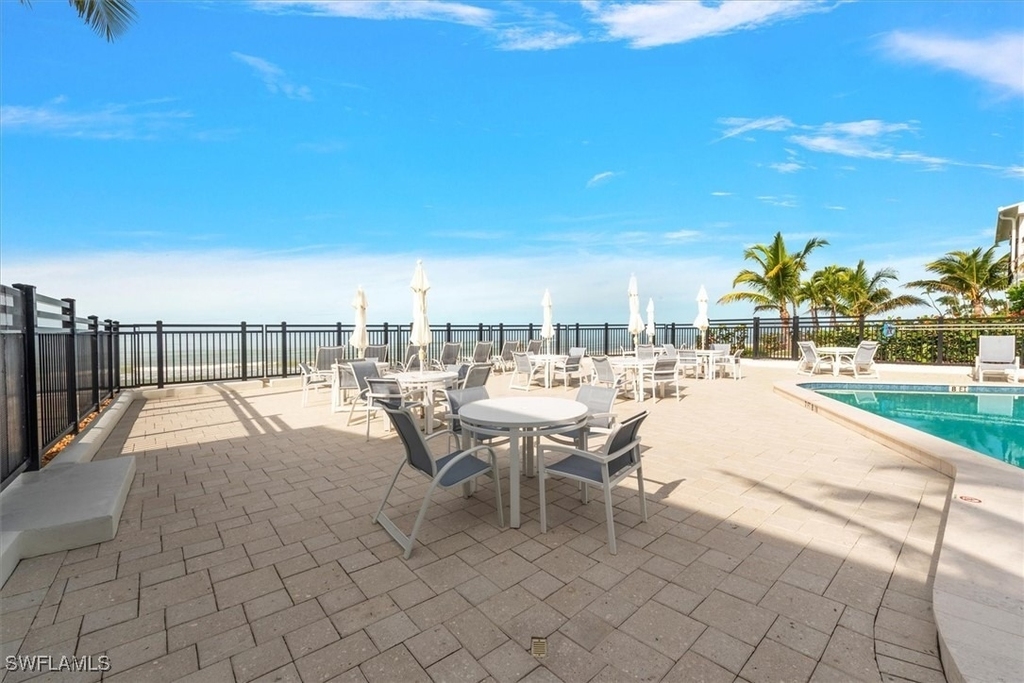 1065 Gulf Shore Boulevard N - Photo 9