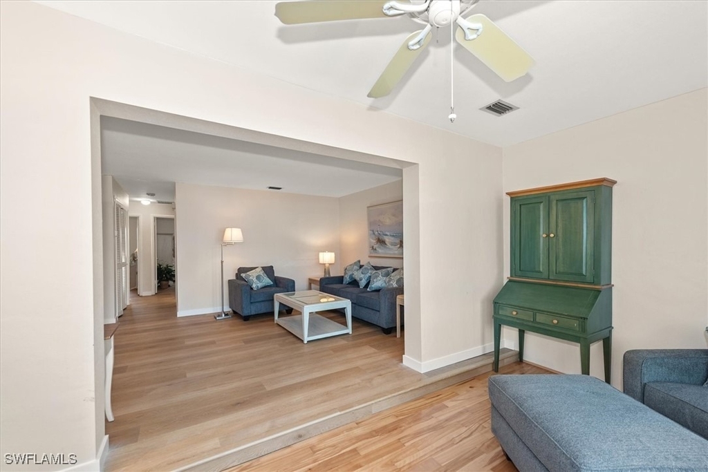 1065 Gulf Shore Boulevard N - Photo 17